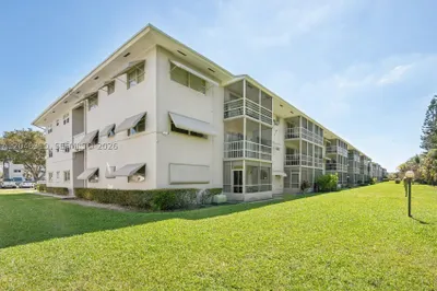 1000 Hillcrest Ct #303 1