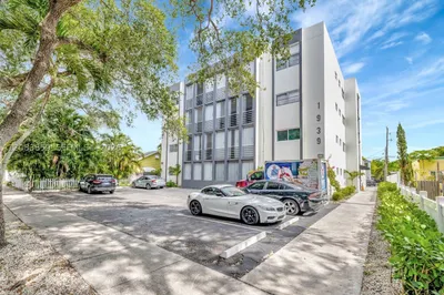 1939 Jefferson St #103 1
