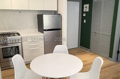 1320 Drexel Ave #302 1