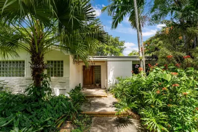 11100 SW 67th Ave 1