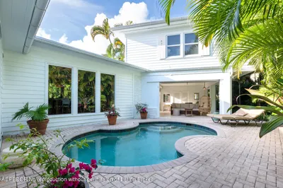 207 Miraflores Drive 1