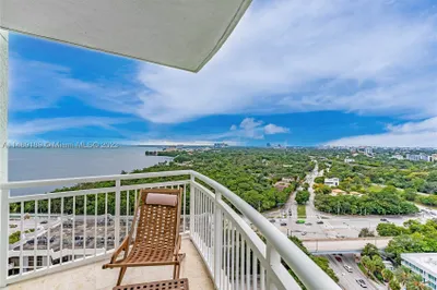2475 Brickell Ave #2102 1
