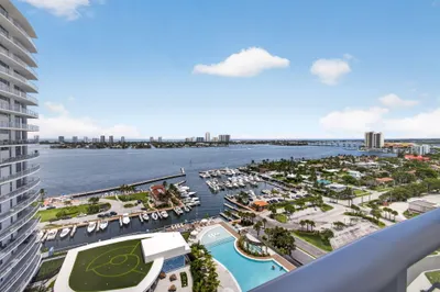 220 Lake Shore Drive #1702 1