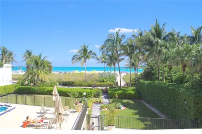 1623 Collins Ave #218 1
