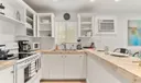 Apt 9
