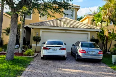 5069 Starblaze Drive 1