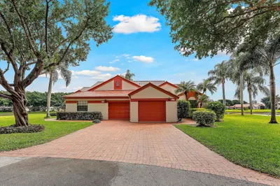 7841 Lexington Club Boulevard #B 1