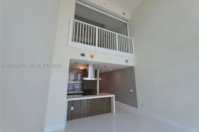 1100 Biscayne Blvd #1703 1