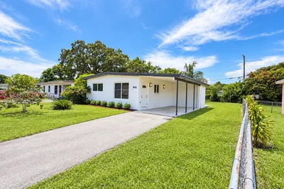 545 NW 29th Ave 1