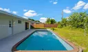 432 SW 64th Ter Photo