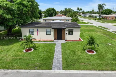 1589 NW 4th Ave 1