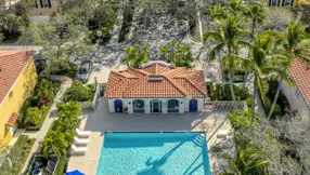Just Listed | 11 Laurel Oaks Circle