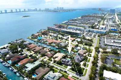 142 Bowsprit Drive 1