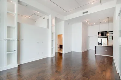 1900 N Bayshore Drive #912 1