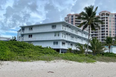1480 S Ocean Blvd #105 1