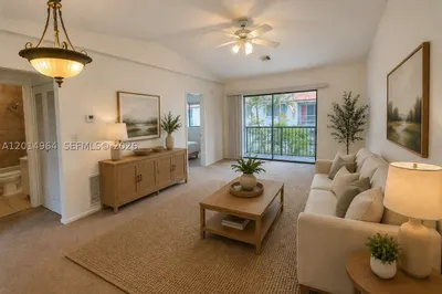 142 NW 60th Ave #6-2 1