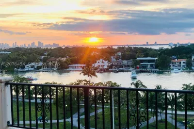 6422 Collins Ave #804 1