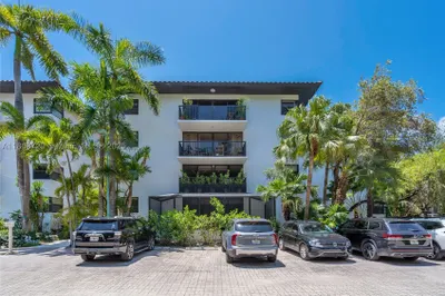 101 Ocean Lane Dr #4012 1