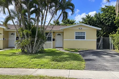 1101 NW 55th Ave #B 1