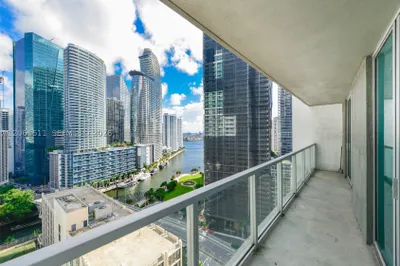 500 Brickell Ave #2407 1