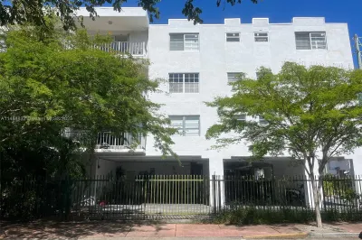 201 Jefferson Ave #4C 1