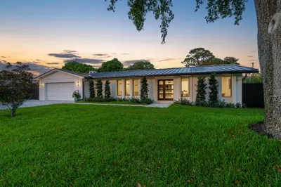 3030 Fernwood Drive 1