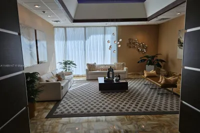 9511 Collins Ave #403 1