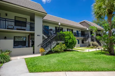 2018 SW 29th Court #6-B-2