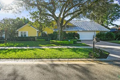 2388 Palm Harbor Drive 1