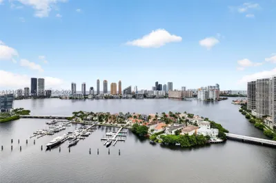 7000 Island Blvd #2409-2410 1