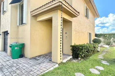 11115 W Okeechobee Rd #168 1