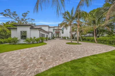 19175 W Riverside Drive 1