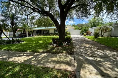 660 Azalea Court 1