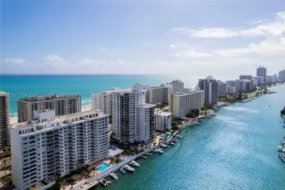 5660 Collins Ave #18D 1