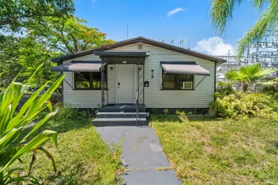 349 NW 41st St 1