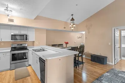 3874 Lyons Road #305-6 1