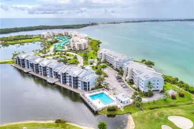40 NE Plantation Road #101 1