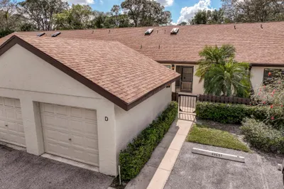 2084 SW Silver Pine Way #122-D 1