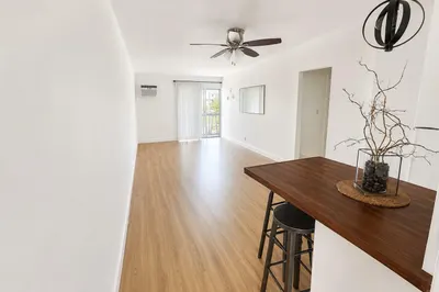 510 Lake Shore Drive #29 1