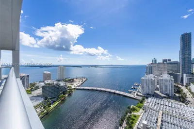 495 Brickell Ave #3401 1
