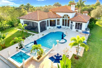 1562 SW 150th Ter 1