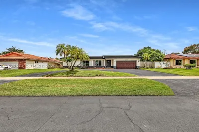 5260 SW 10th Ct 1