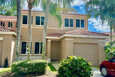 1616 W Harmony Lake Cir 1