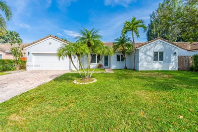 13745 SW 176th Ter 1