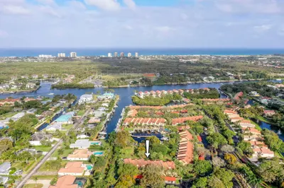 2439 Treasure Isle Drive #6 1