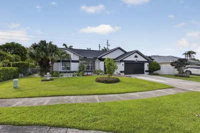 102 E Royal Pine Cir Court 1