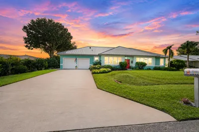 5212 Feather Creek Drive 1