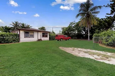 1316 NW 12th St 1