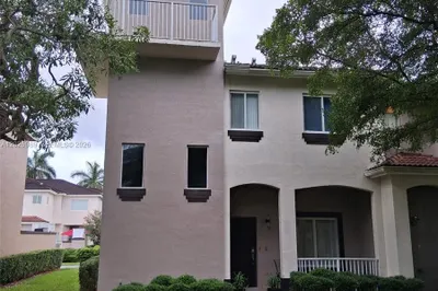 1953 SE 24th Ave 1