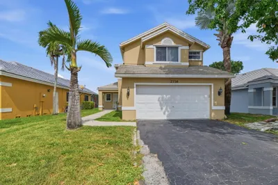 2716 Arrowwood Court 1